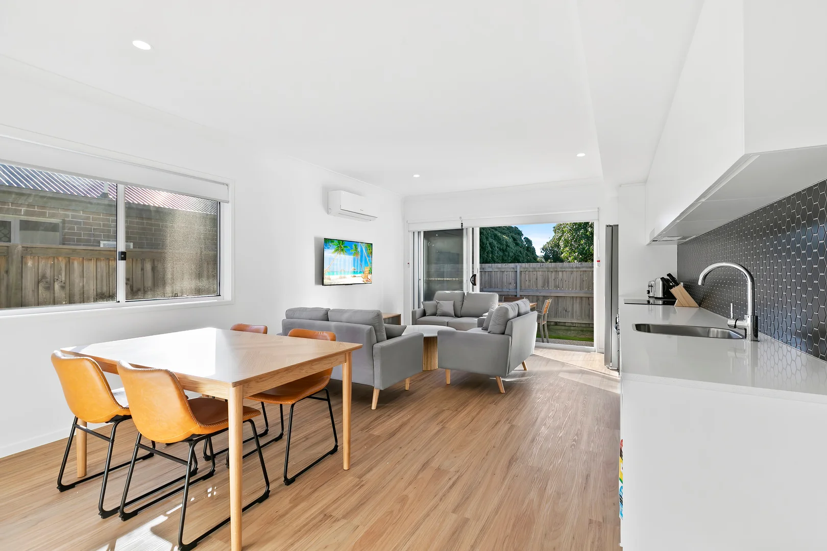 Additional image 5 of R1 1/4 Jubilant St, Morayfield QLD 4506