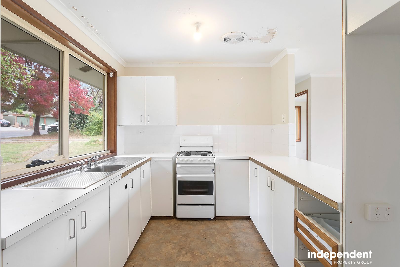 8 Gatliff Place, Florey ACT 2615, Image 2