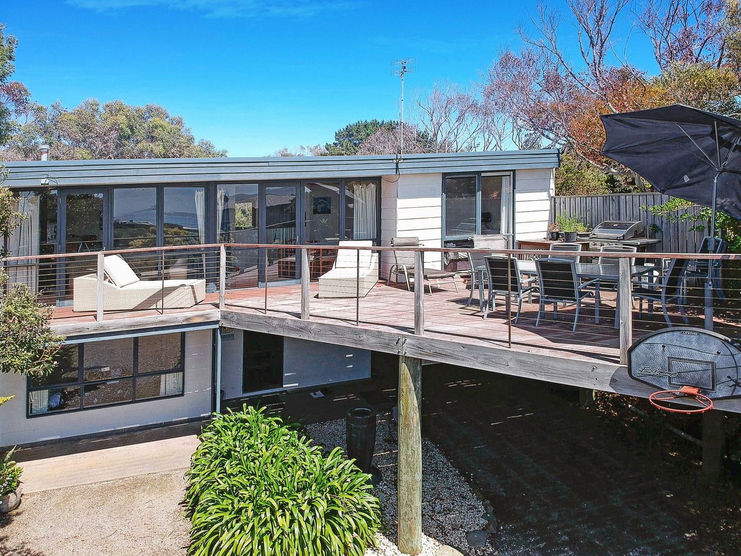 4 bedrooms House in 30 Panorama Crescent MARENGO VIC, 3233