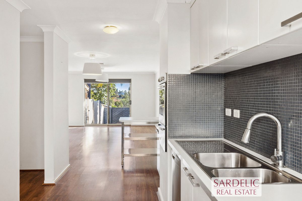 3 bedrooms Villa in 2/38 Corbett Street SCARBOROUGH WA, 6019