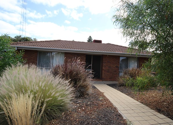 2 Allen Street, Waikerie SA 5330