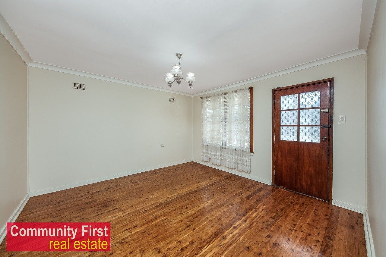 32 Romney Cresent, Miller NSW 2168, Image 1