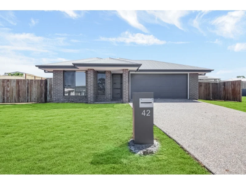 42 Abbeyfeale Circuit, Meringandan West QLD 4352