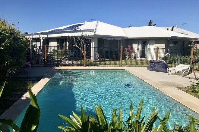 Picture of 14 Hassett Drive, POTTSVILLE BEACH NSW 2489