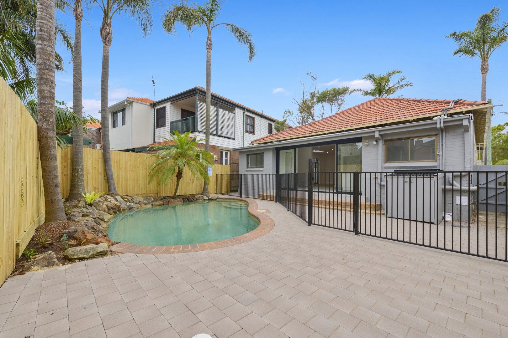 4 bedrooms House in 69 Glenayr Ave NORTH BONDI NSW, 2026