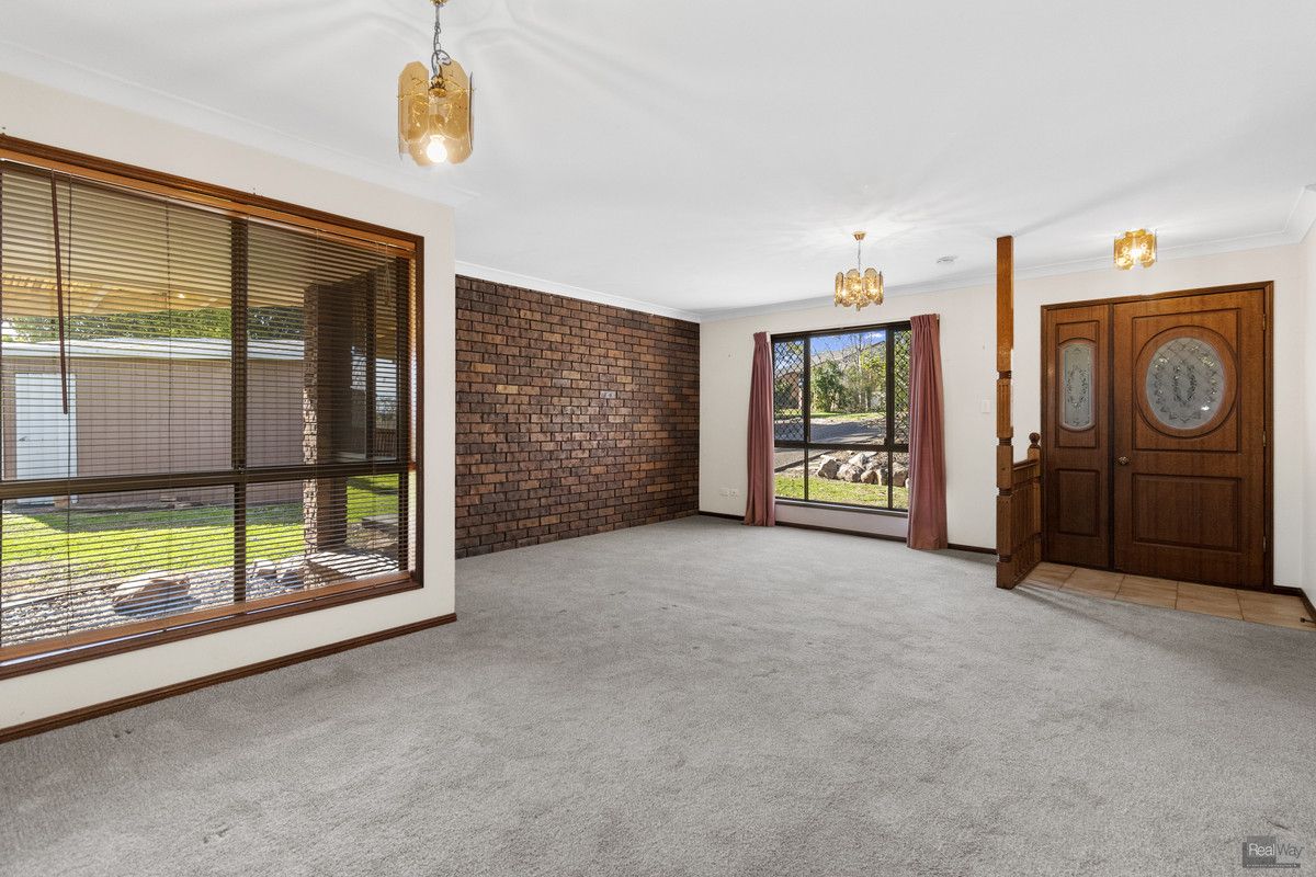 11 Wilton Court, Flinders View QLD 4305, Image 1