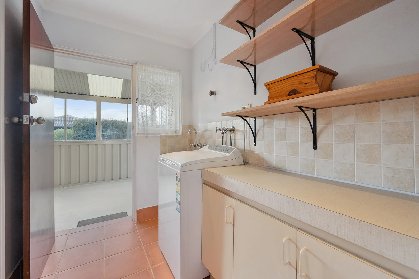 Additional image 11 of 28 Lowanna Way, Armadale WA 6112