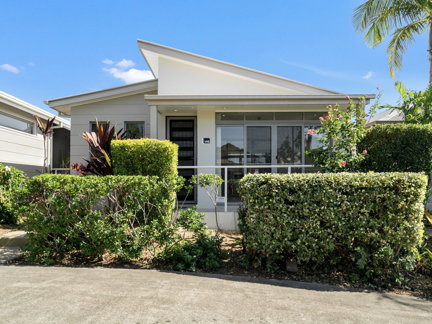 190/299 Napper Road, Arundel QLD 4214, Image 2