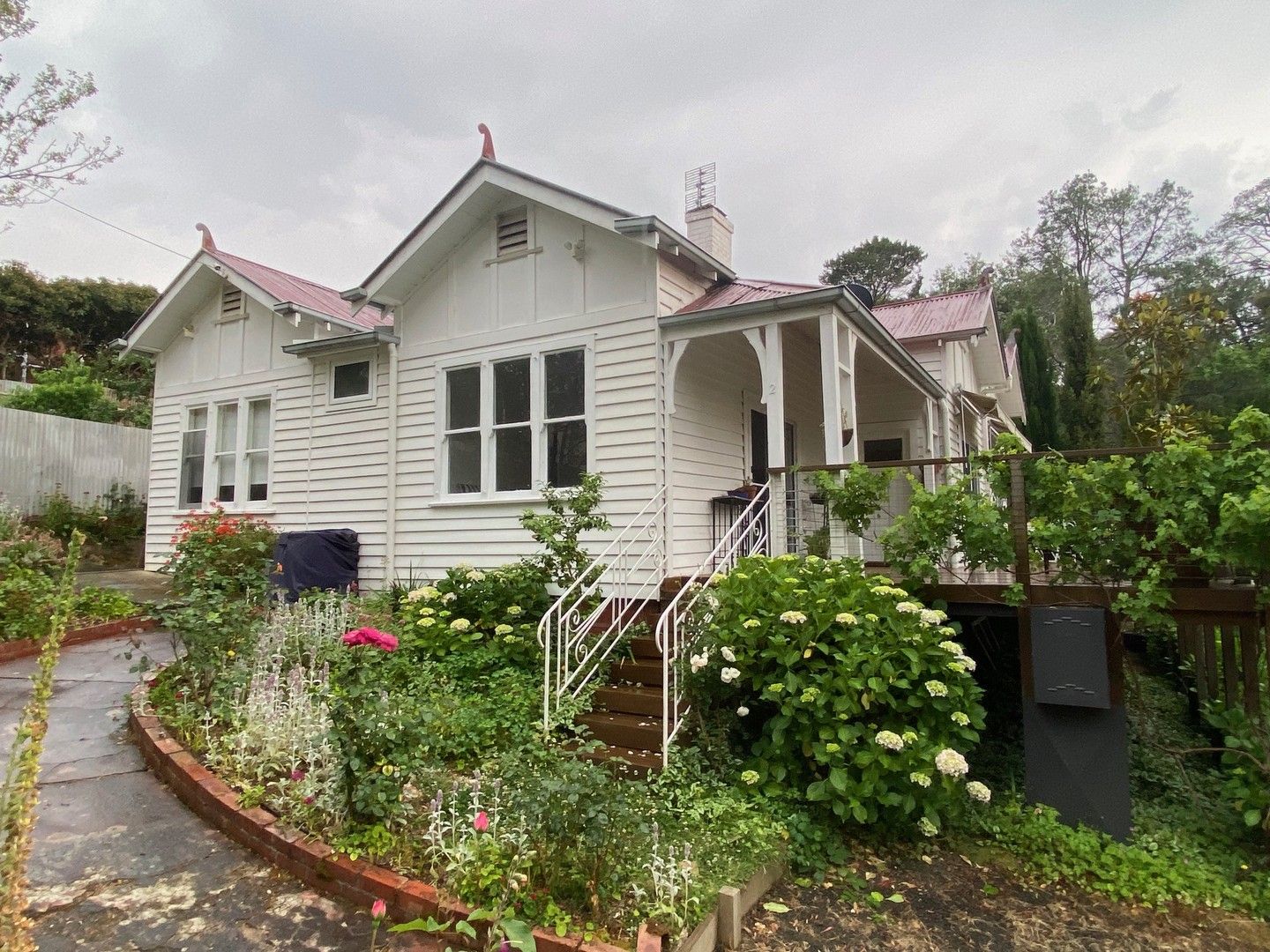 2 Park Avenue, Hepburn Springs VIC 3461 Domain