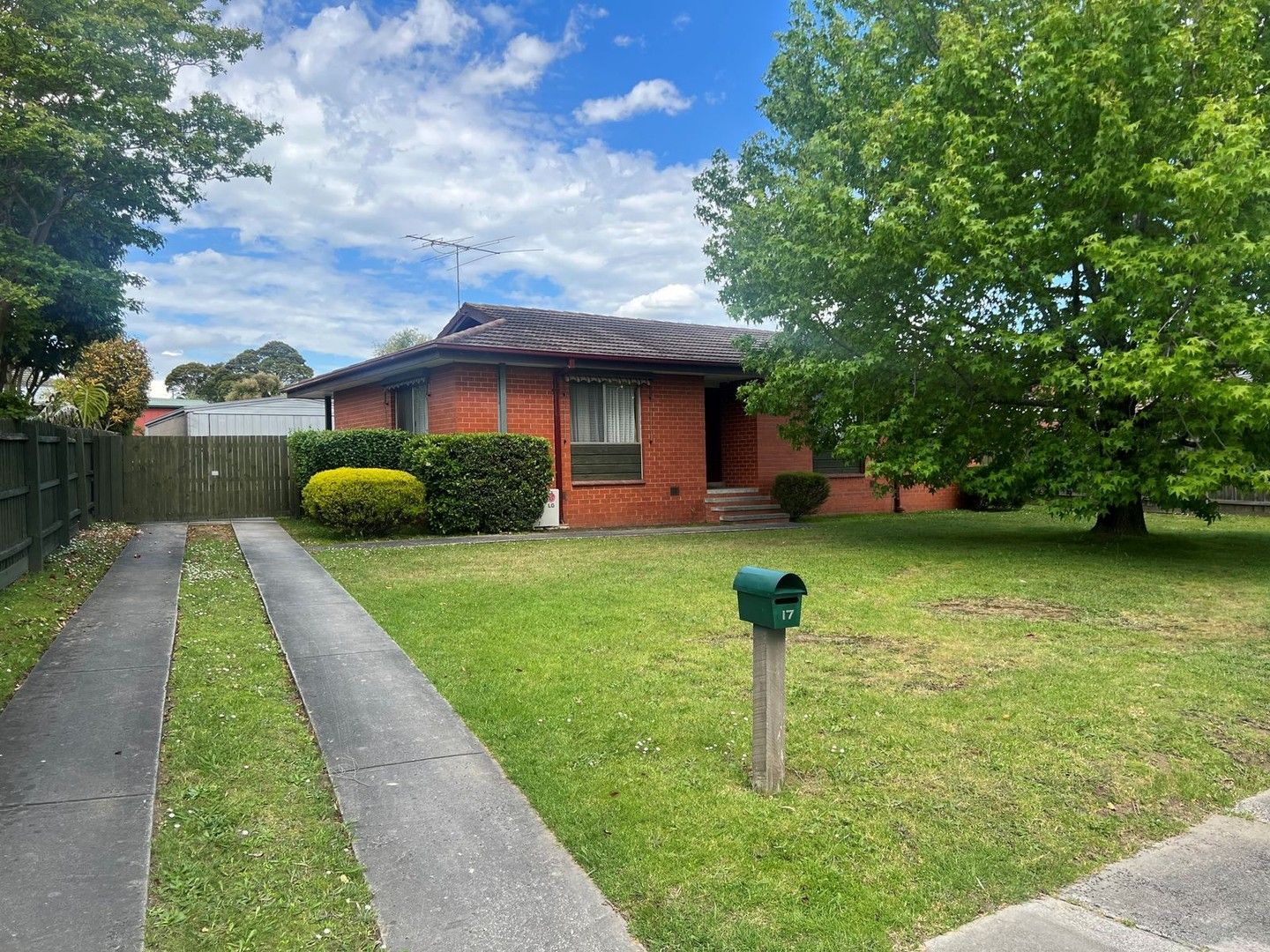 3 bedrooms House in 17 Richardson Street NARRE WARREN VIC, 3805