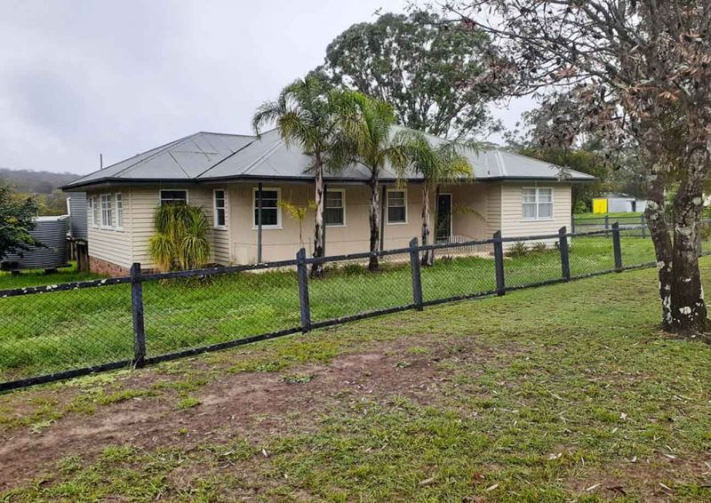 14 Church Street Crows Nest Qld 4355 Domain