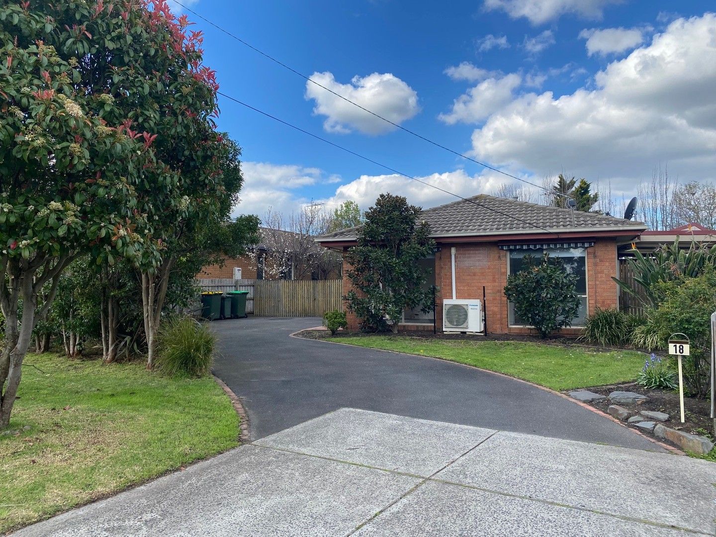 3 bedrooms House in 18 Mellowood Court CARRUM DOWNS VIC, 3201