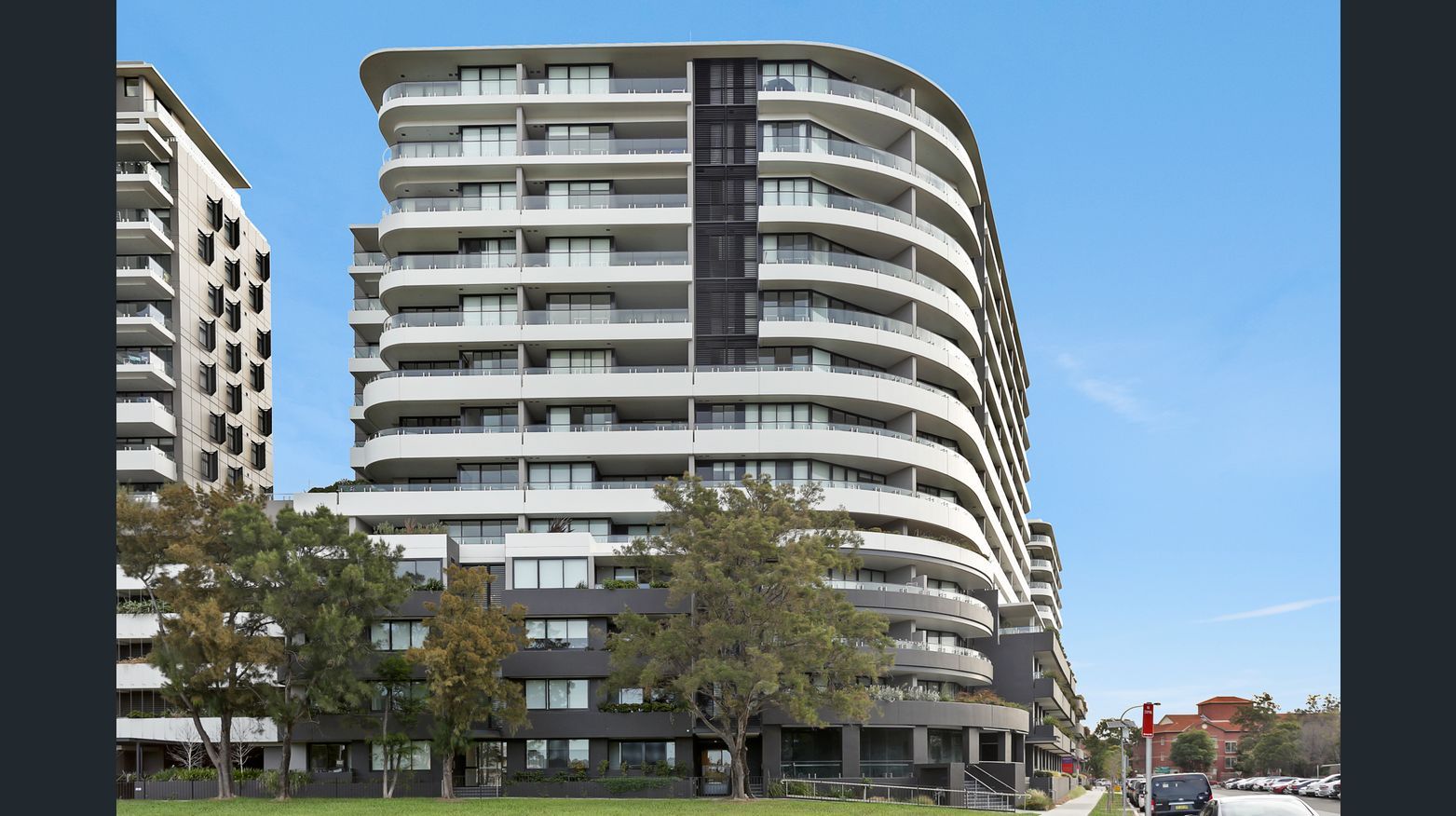 2 bedrooms Apartment / Unit / Flat in 805/26 Levey Street WOLLI CREEK NSW, 2205