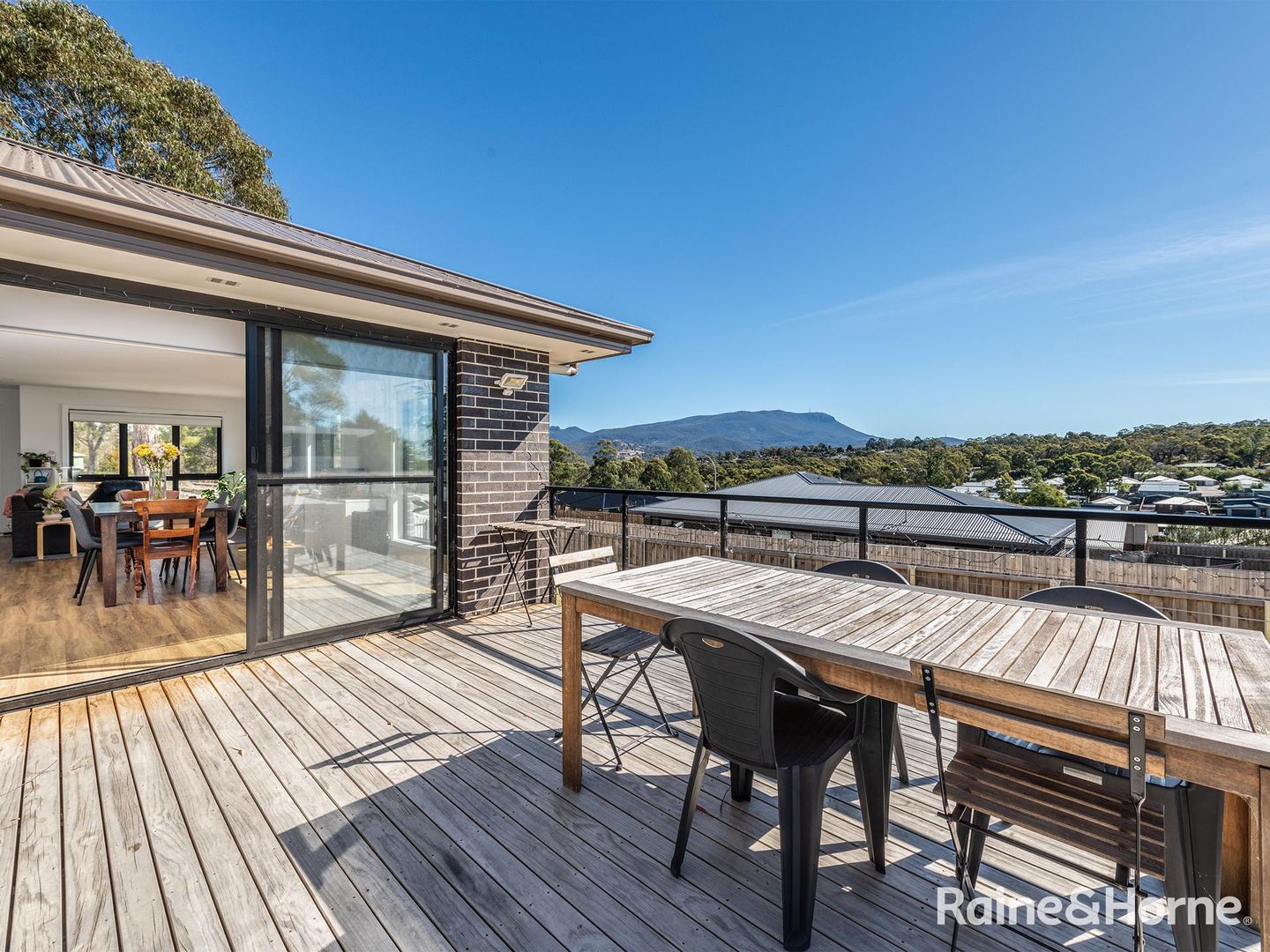 27 Lomandra Drive, Blackmans Bay TAS 7052, Image 2