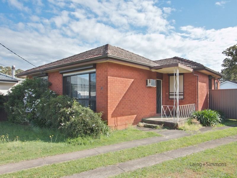 15 Cluden Close, Toongabbie NSW 2146, Image 0