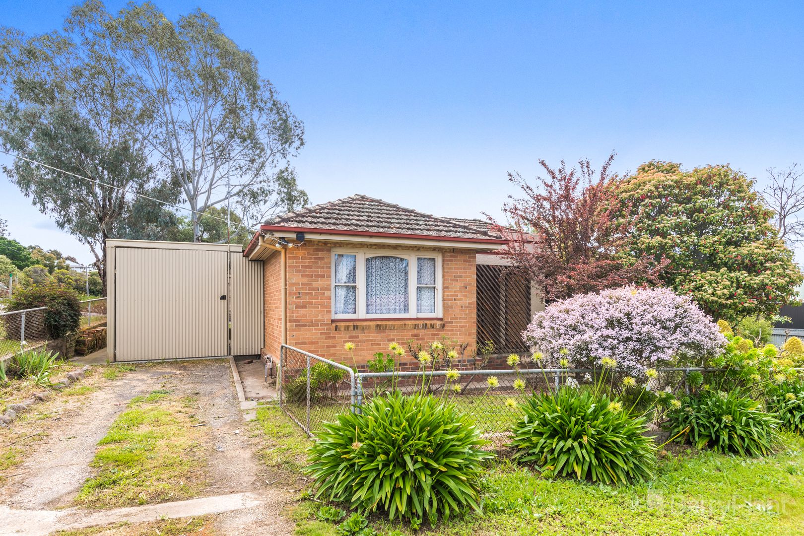 10 Stanfield Street, Long Gully VIC 3550 House For Rent Domain