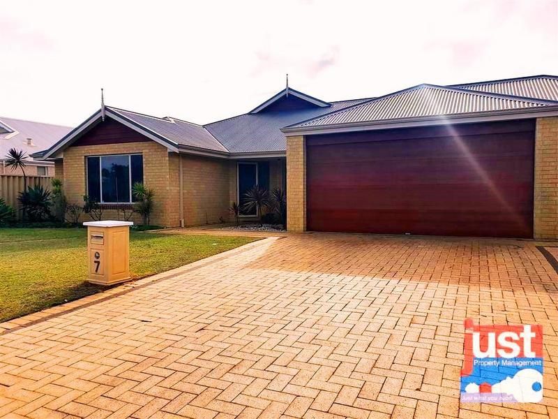 4 bedrooms House in 7 A'Dale Way DALYELLUP WA, 6230