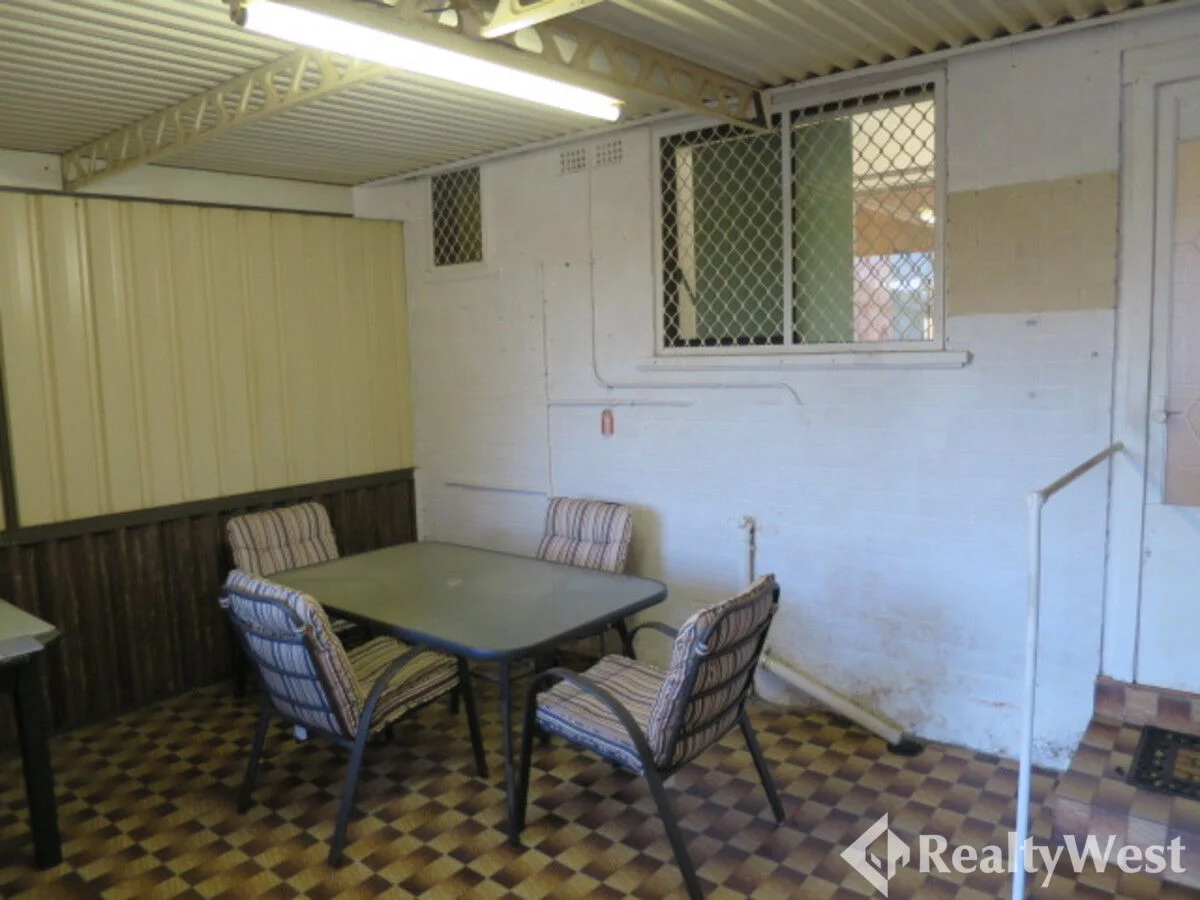 Additional image 10 of 395 Daly Street, Cloverdale WA 6105