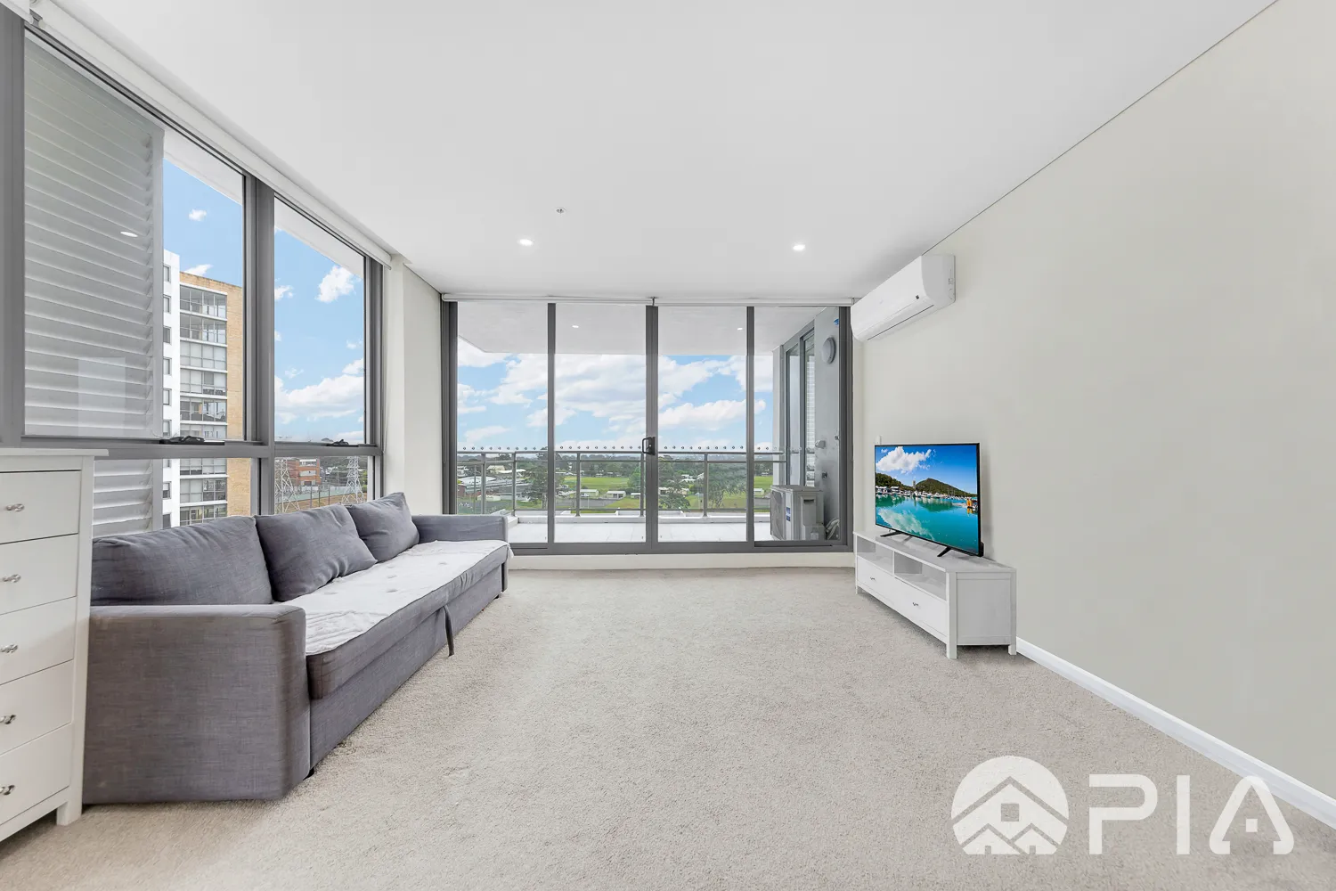 Urgent !Urgent! Urgent to sale! Stunning Home  Move-in Ready!!!