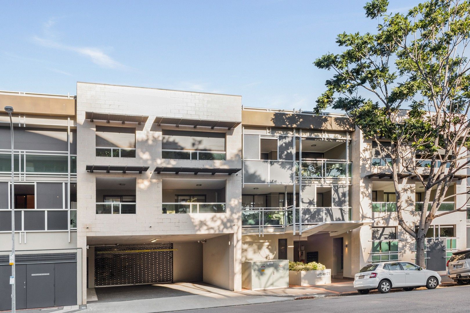 2/7 Helen Street, Teneriffe QLD 4005, Image 0