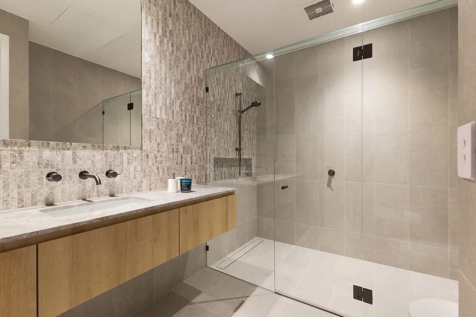 Additional image 26 of 11/81 Salerno Street, Isle Of Capri QLD 4217