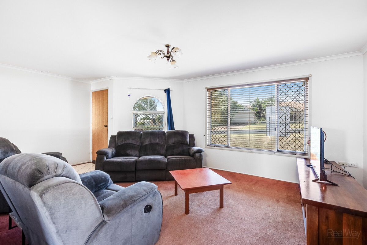 18 Cressbrook Court, Newtown QLD 4350, Image 2