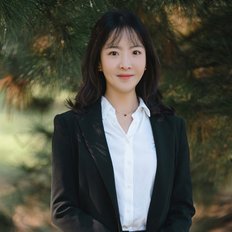 Luna Tian, Sales representative