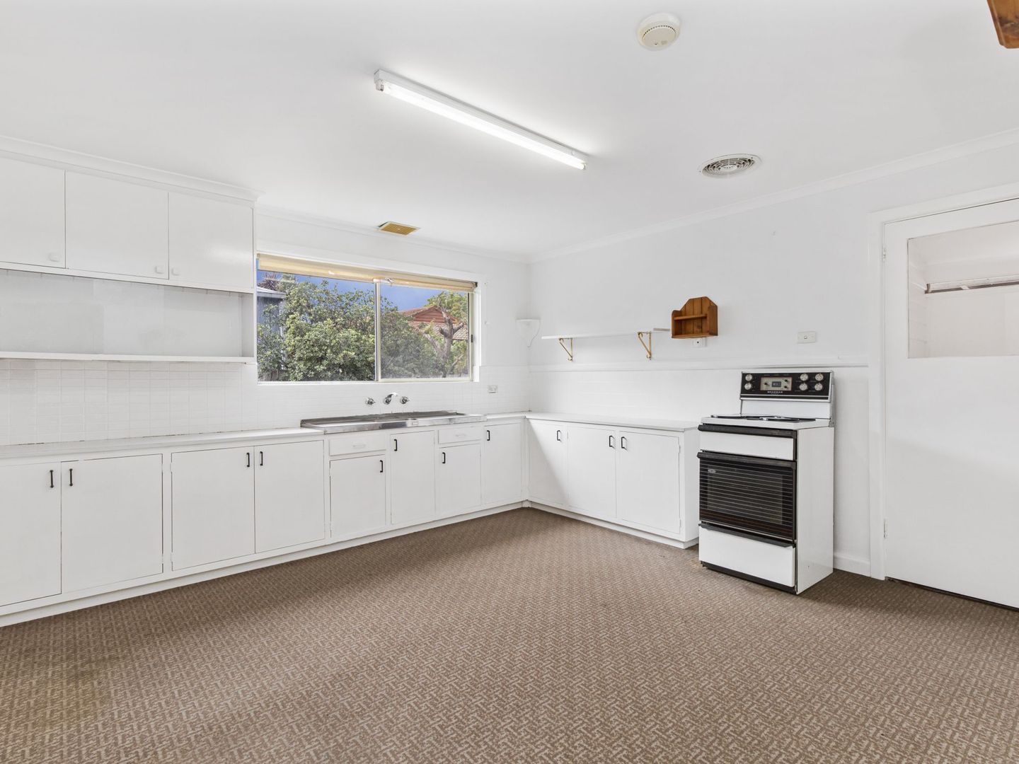 1/10 Chester Street, Bentleigh East VIC 3165, Image 2
