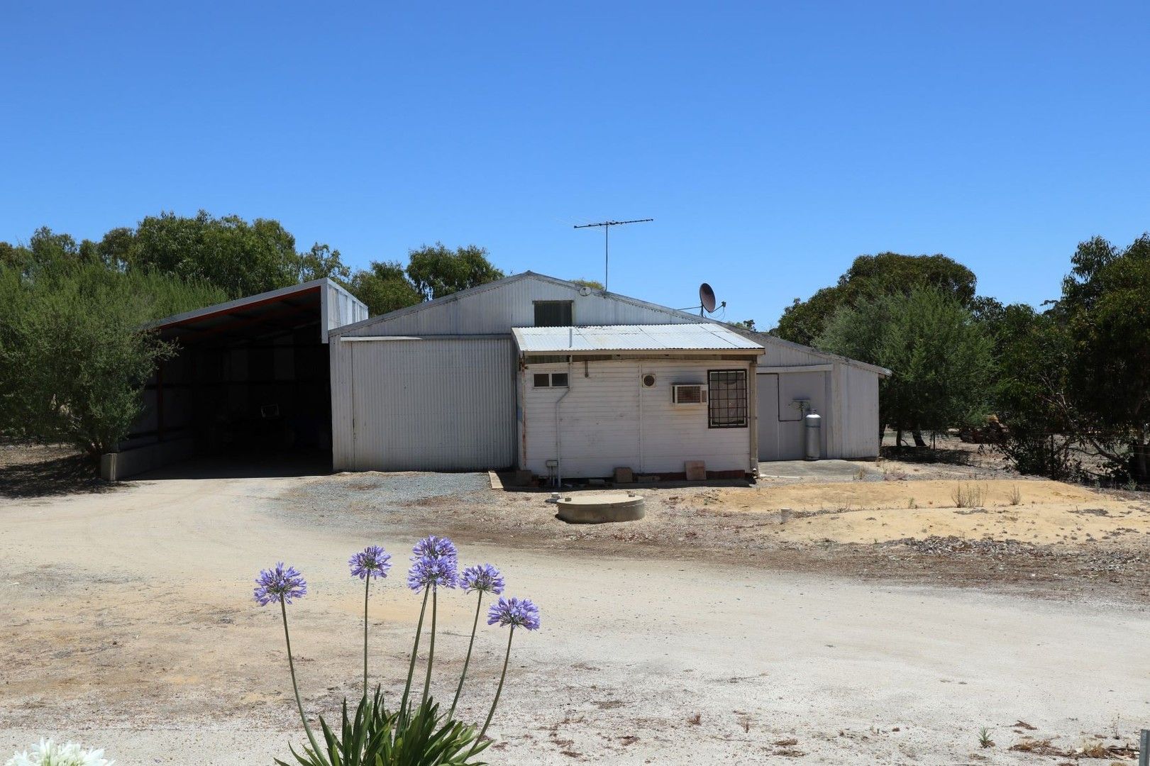52 Lefroy Street, Narrogin WA 6312 House for Sale 320,000