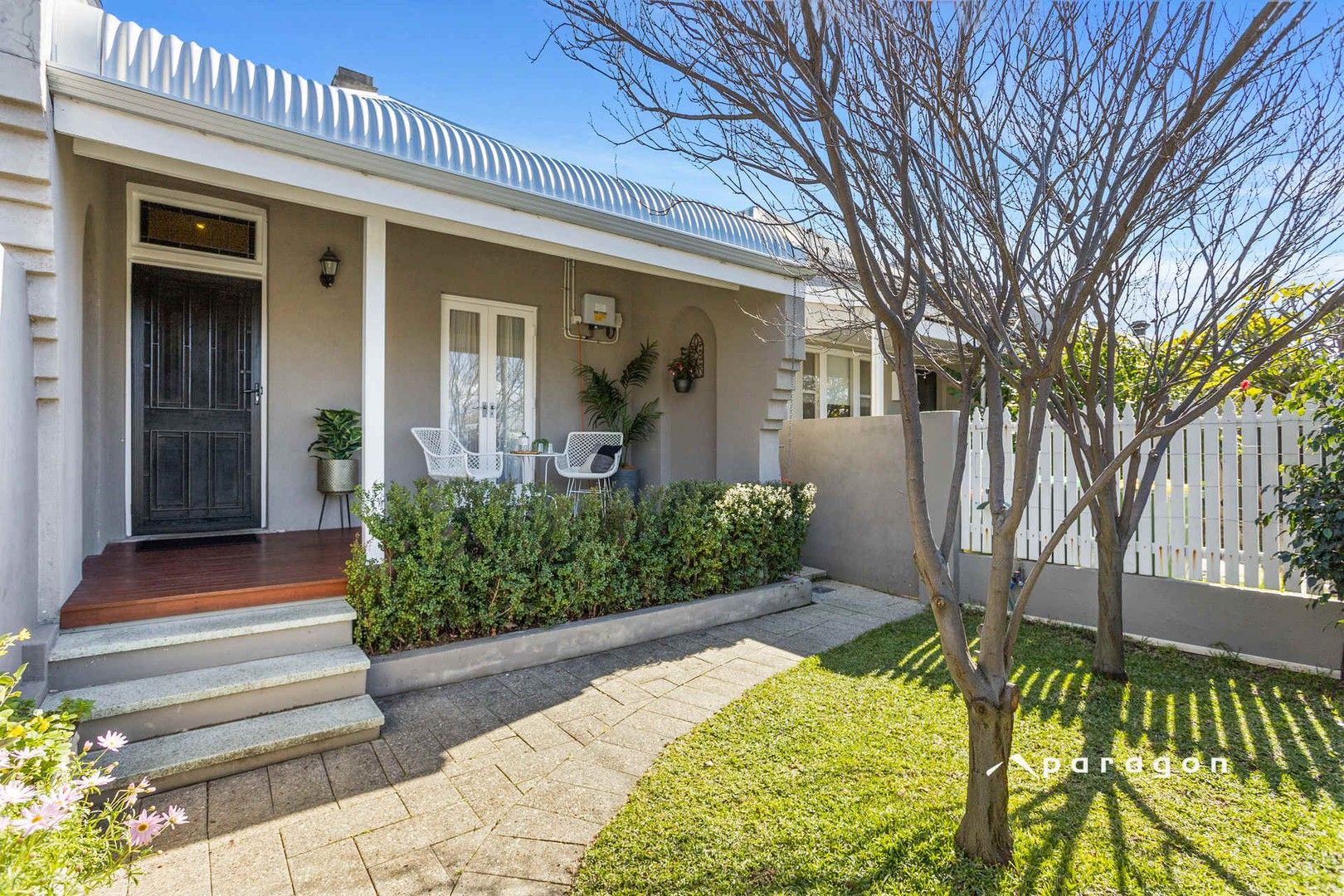 2 bedrooms House in 11 Orange Avenue PERTH WA, 6000