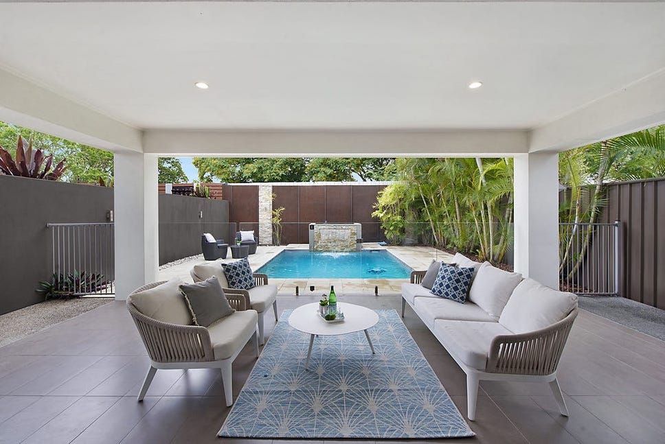 4 bedrooms House in 119 Raceview Avenue HENDRA QLD, 4011