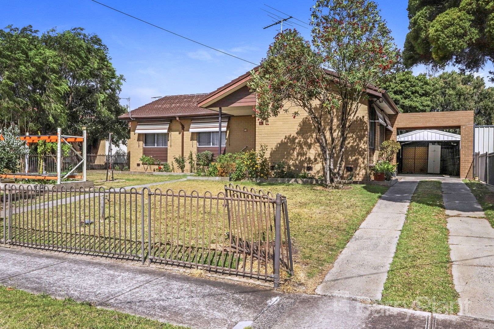 3 bedrooms House in 33 Warmington Street SUNSHINE WEST VIC, 3020