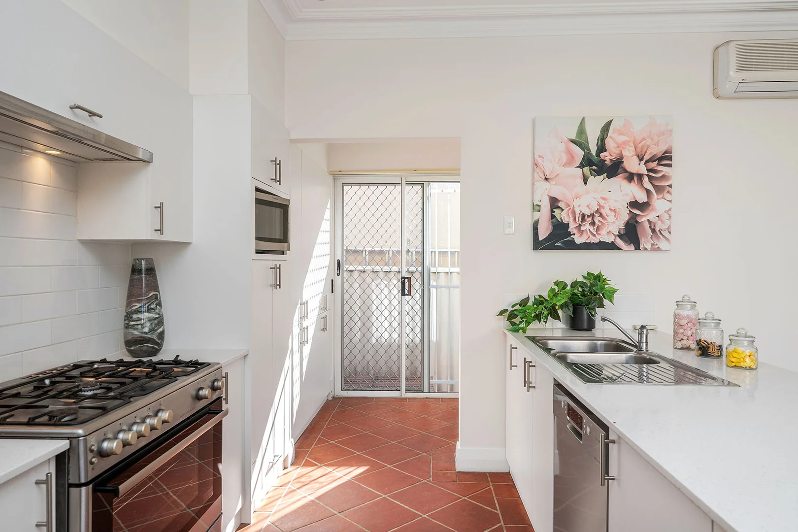 Additional image 17 of 46 RENWICK STREET, South Perth WA 6151