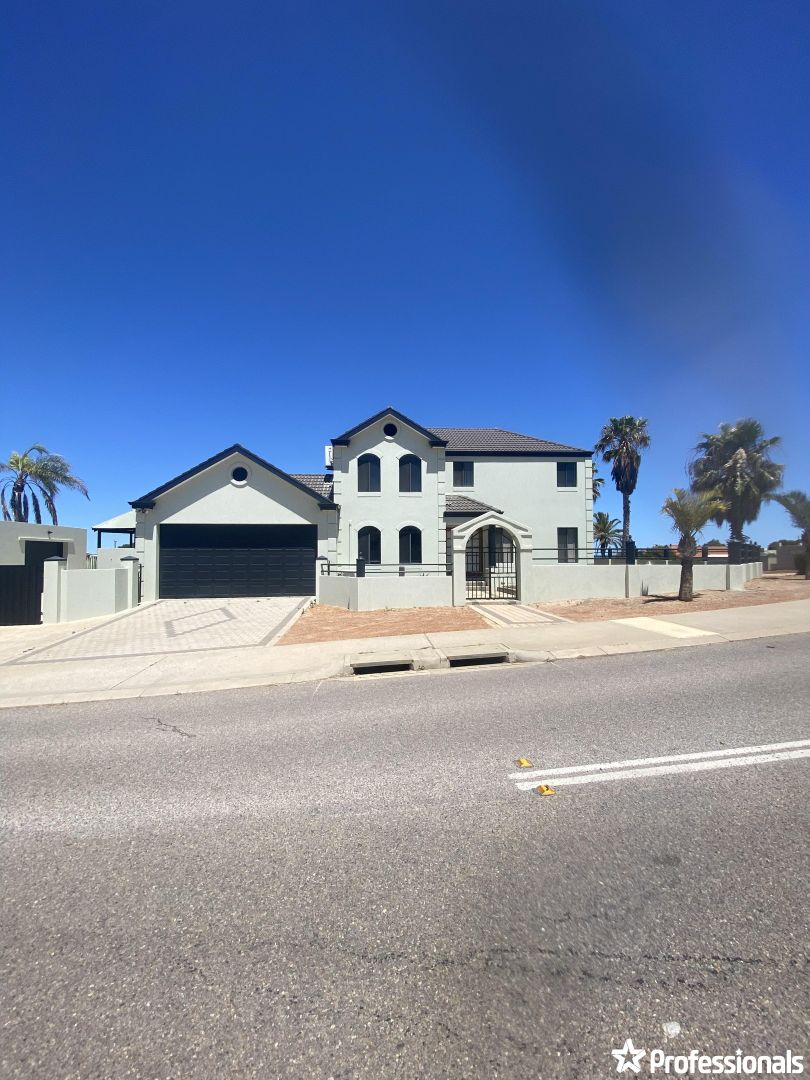 8 Endeavour Drive, Wandin Property History & Address Research Domain