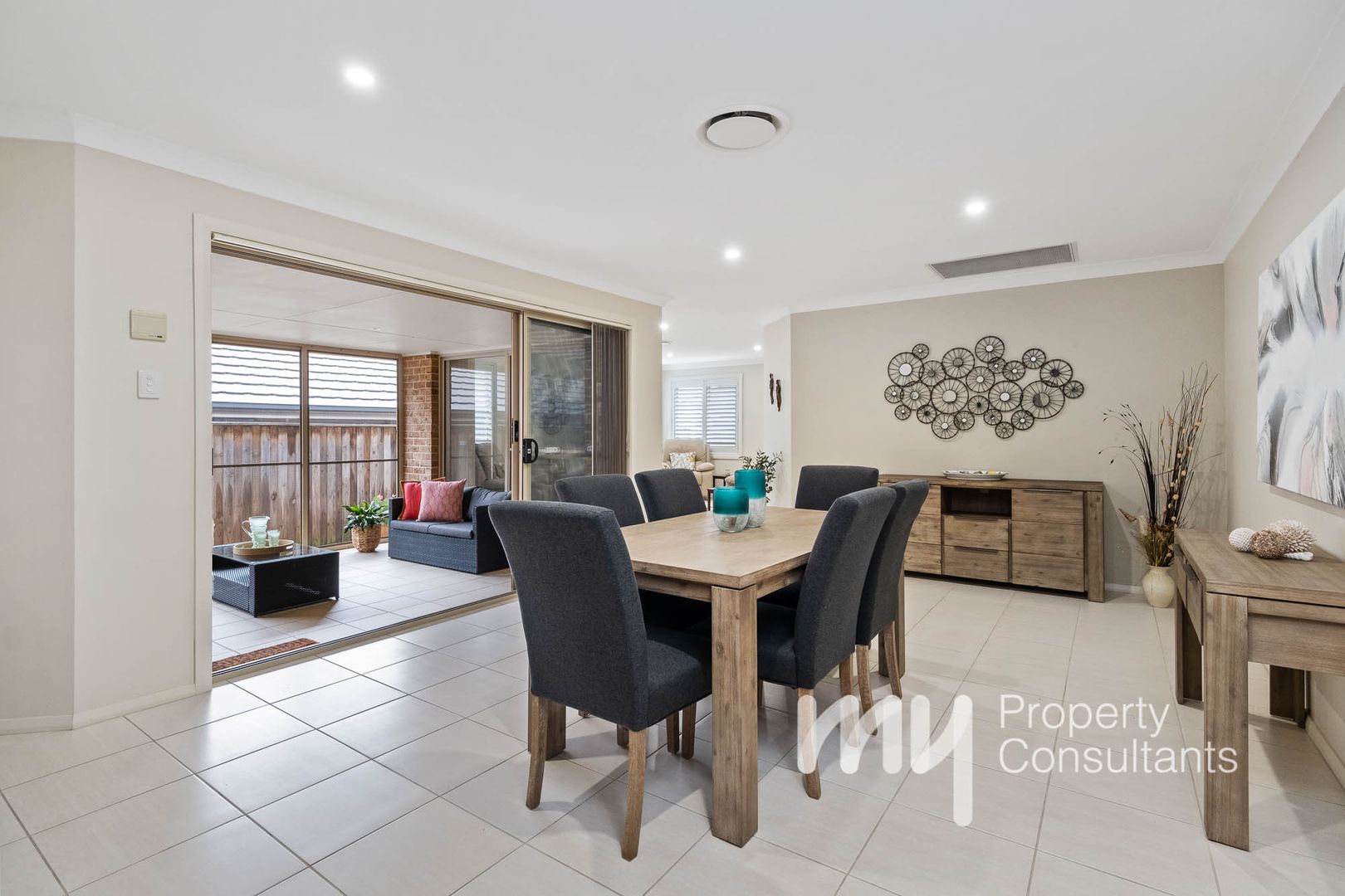 17 Casson Common, Camden Park NSW 2570, Image 2