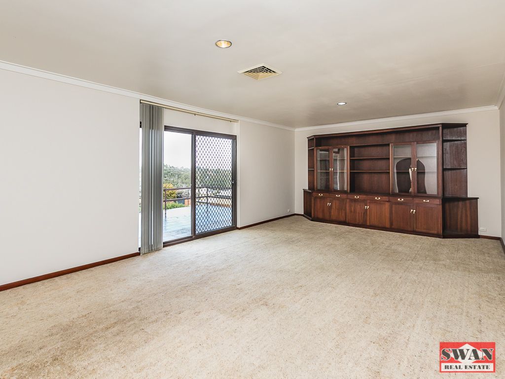 18 Eldwick Loop, Swan View WA 6056, Image 1