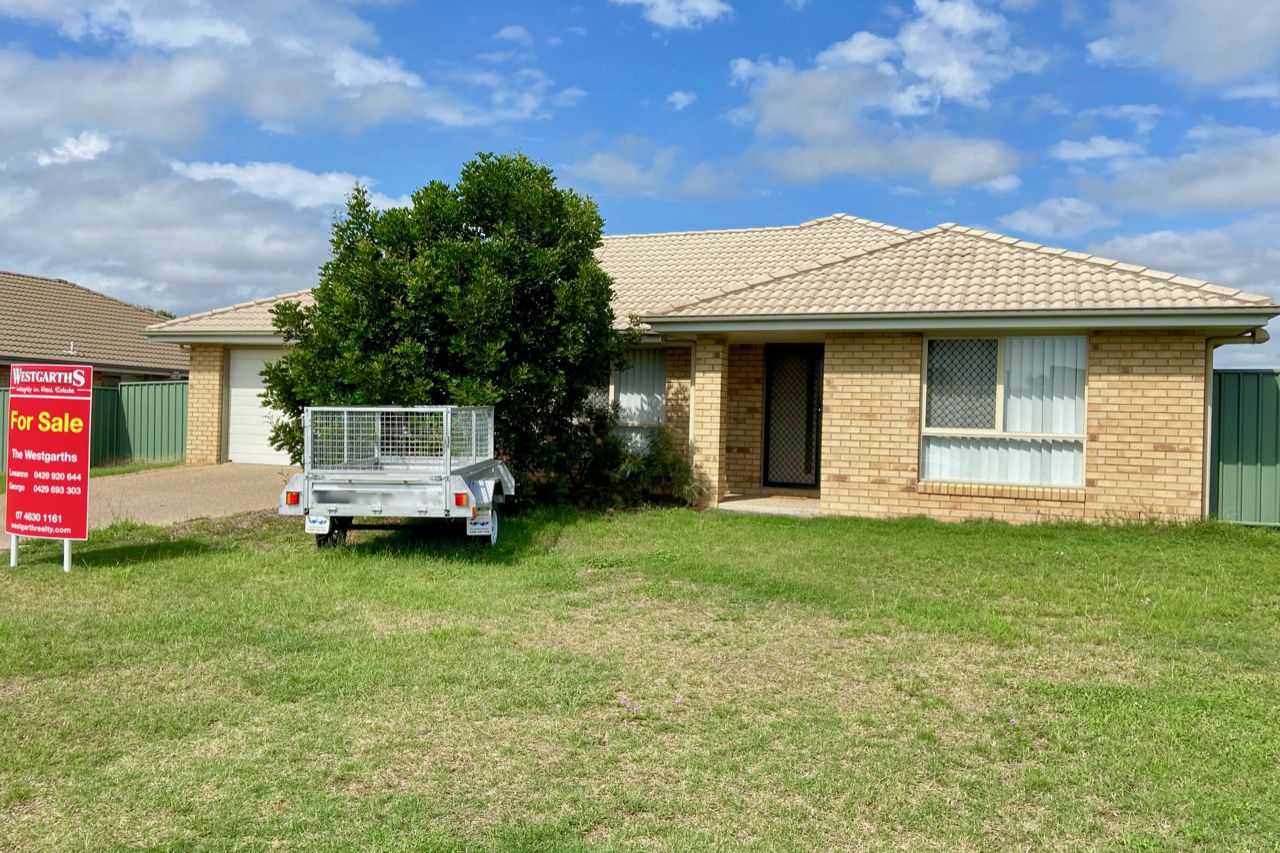 4 bedrooms House in 29 Murray Street OAKEY QLD, 4401