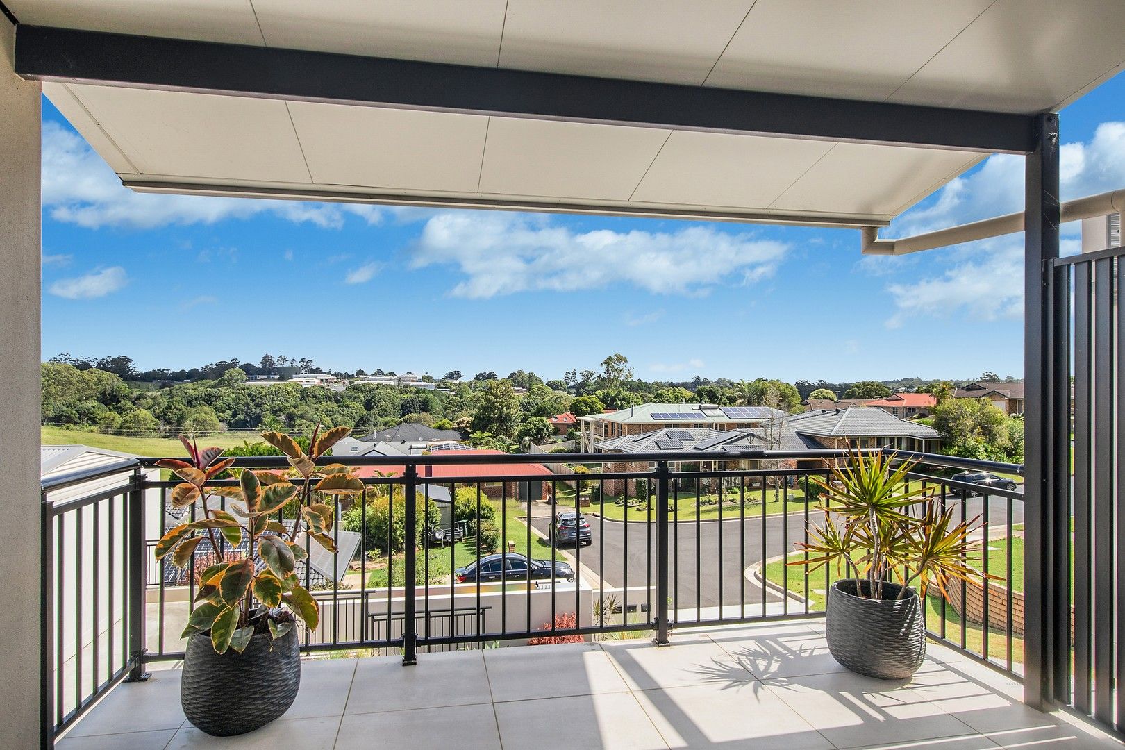 3 bedrooms Townhouse in 2/10 Ida Pl GOONELLABAH NSW, 2480