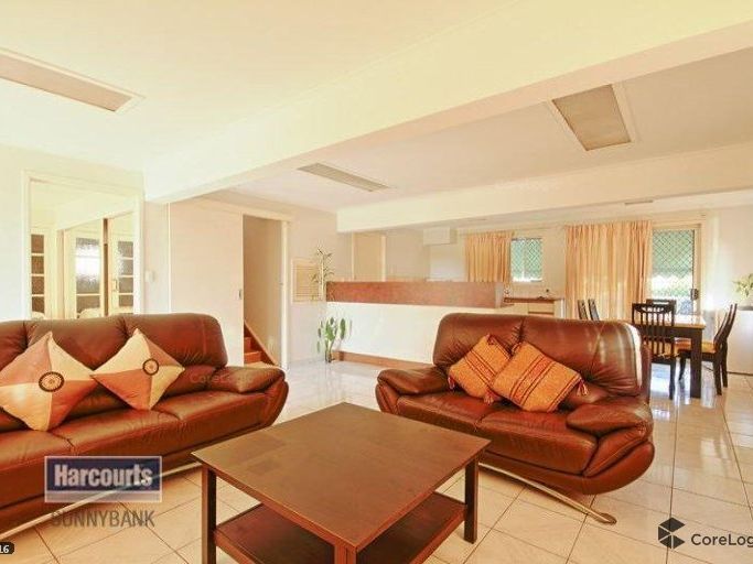 4 bedrooms House in 23 Dennistoun Street SUNNYBANK HILLS QLD, 4109