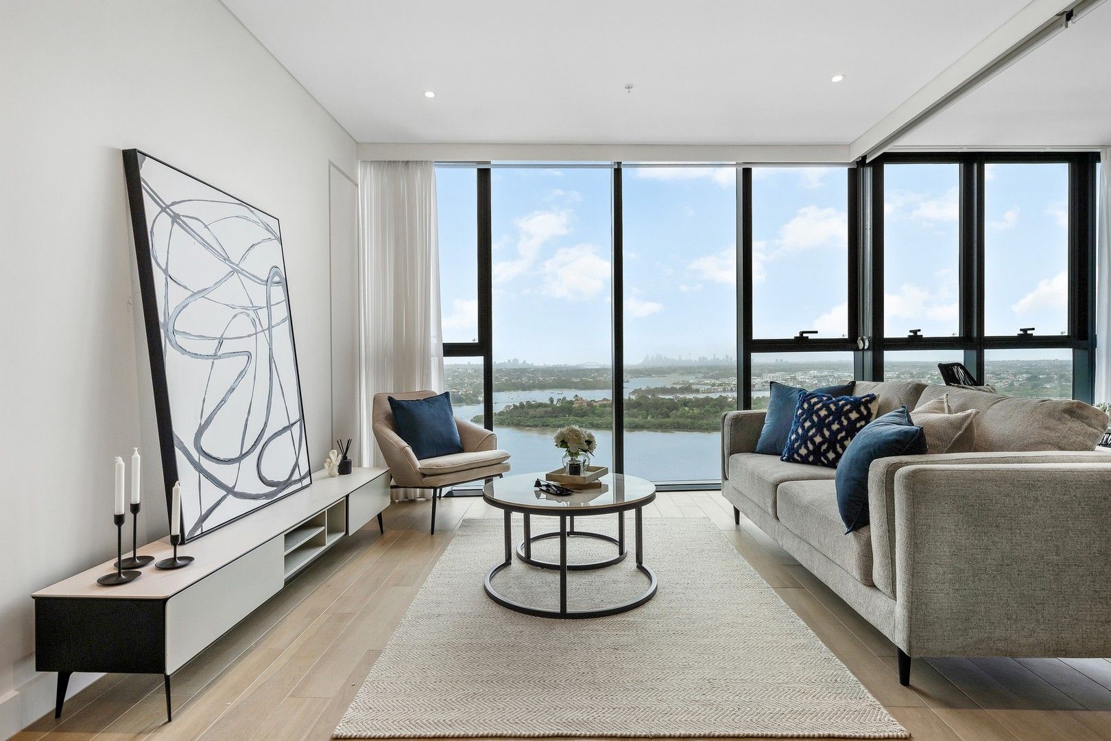 3 bedrooms Apartment / Unit / Flat in 2504/8 Walker Street RHODES NSW, 2138