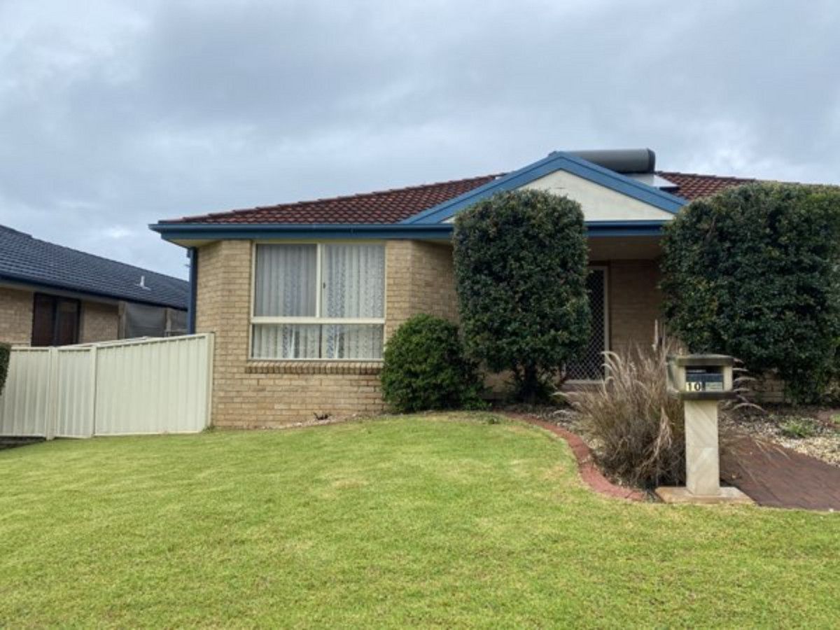 3 bedrooms Apartment / Unit / Flat in 1/10 Mistral Place OLD BAR NSW, 2430