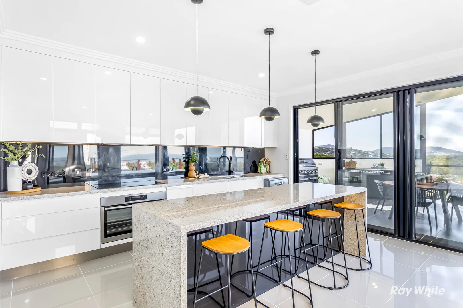 Additional image 8 of 27 Shannons Drive, Lammermoor QLD 4703