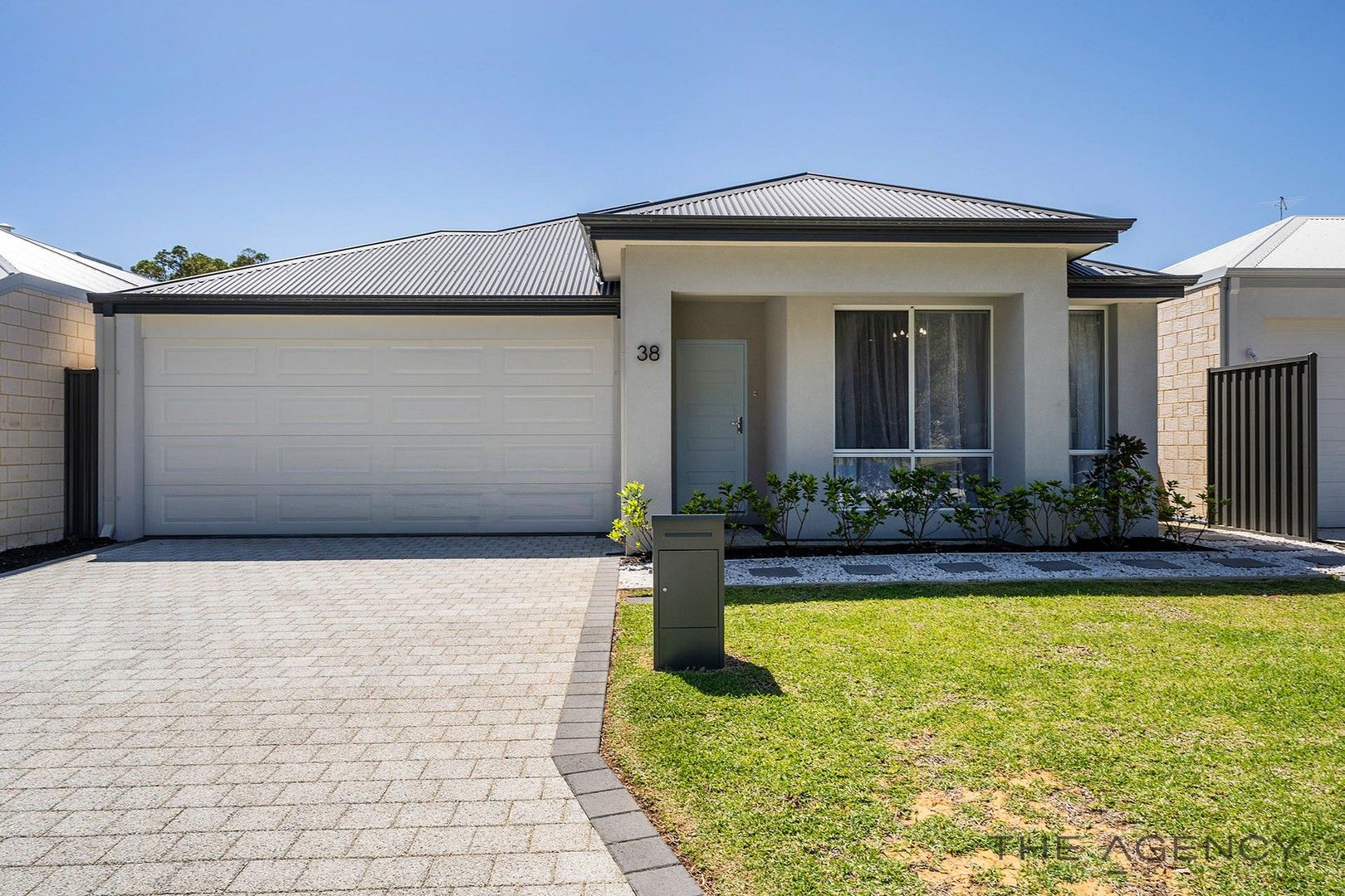 38 Pappinbarra Road, Lakelands WA 6180, Image 0