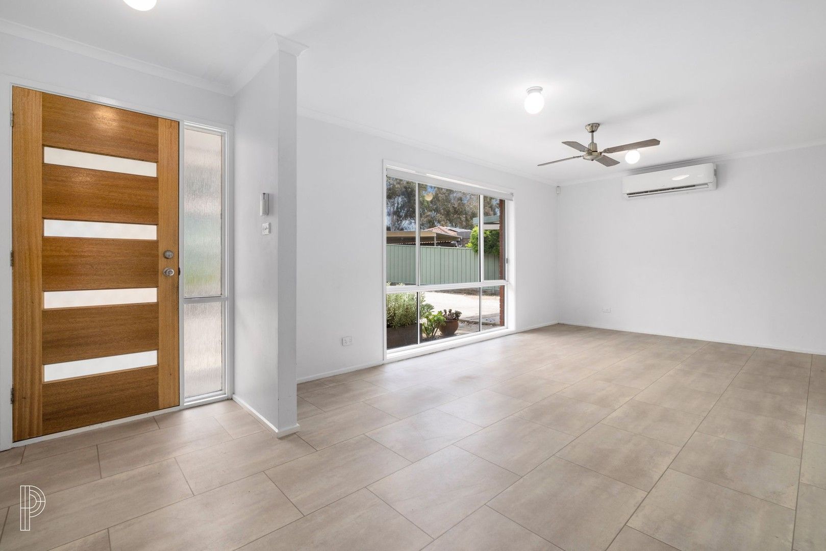 3 bedrooms House in 13 Eltham Place THEODORE ACT, 2905