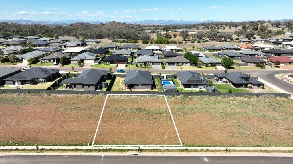 105 Evesham Circuit, Tamworth NSW 2340, Image 0