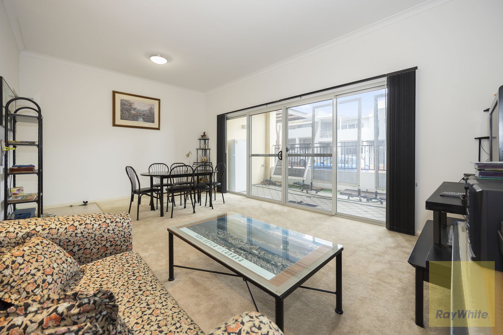 1/291 Ocean Keys Boulevard, Clarkson WA 6030, Image 2