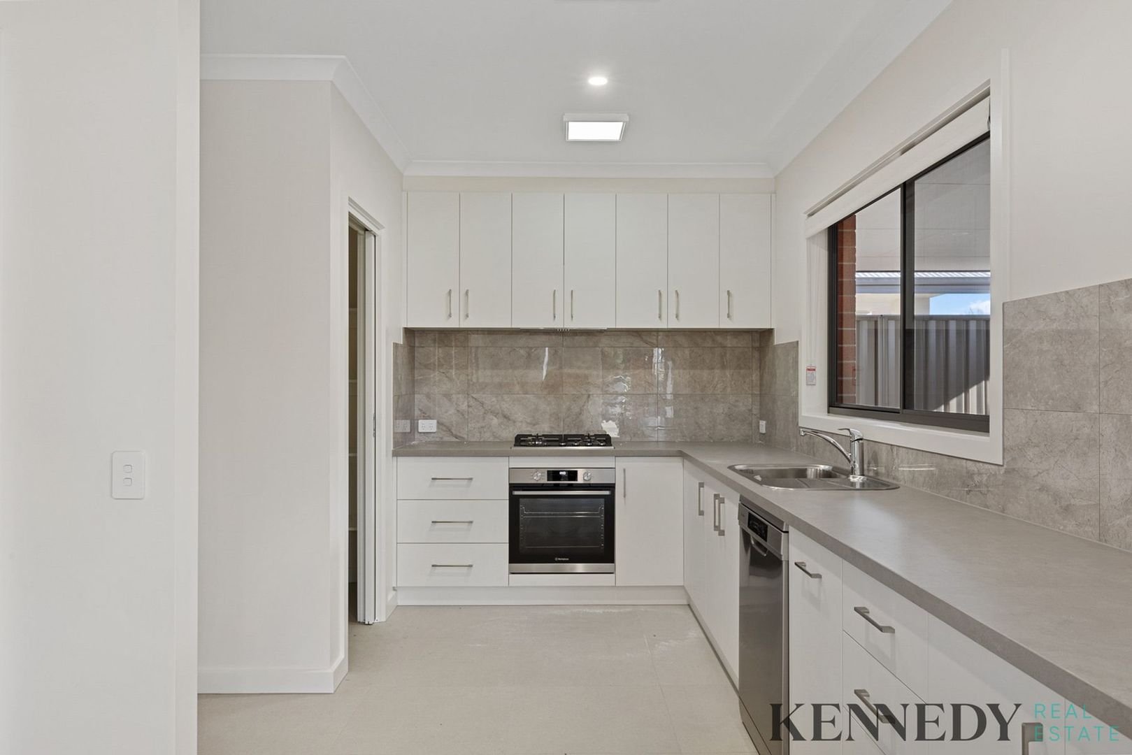 1/31 Murphy Street, Yarrawonga VIC 3730, Image 2