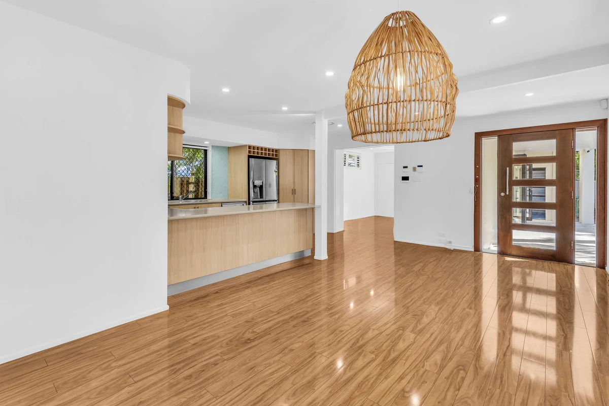 Additional image 5 of 32 Diana Avenue, Burleigh Heads QLD 4220