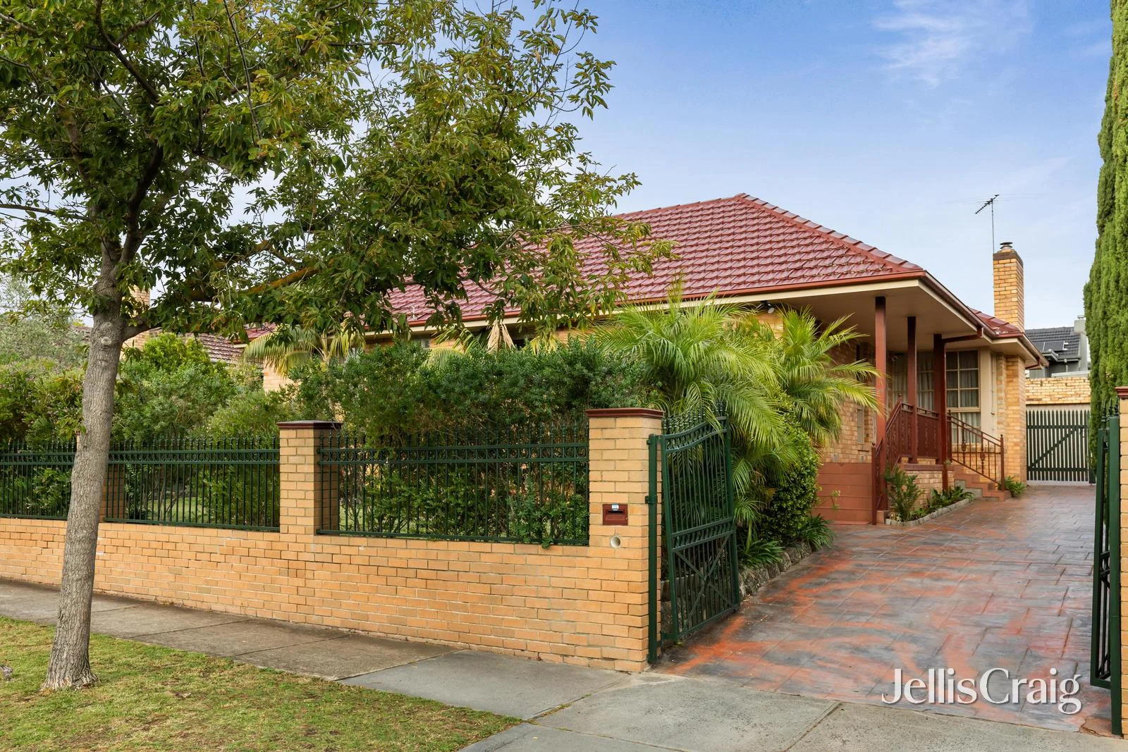 22 Clinton Street, Brighton East VIC 3187