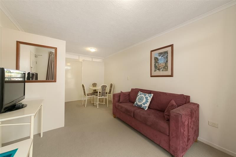 110/2 Gailey Road, St Lucia QLD 4067, Image 2